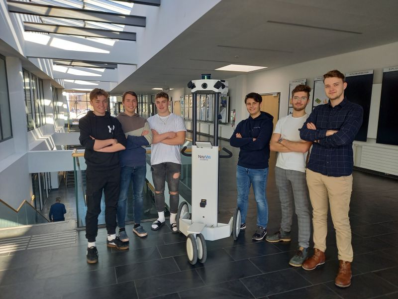 Noaptea lungă a cercetării din Austria pune în contact elevii cu tehnologia avansată!￼