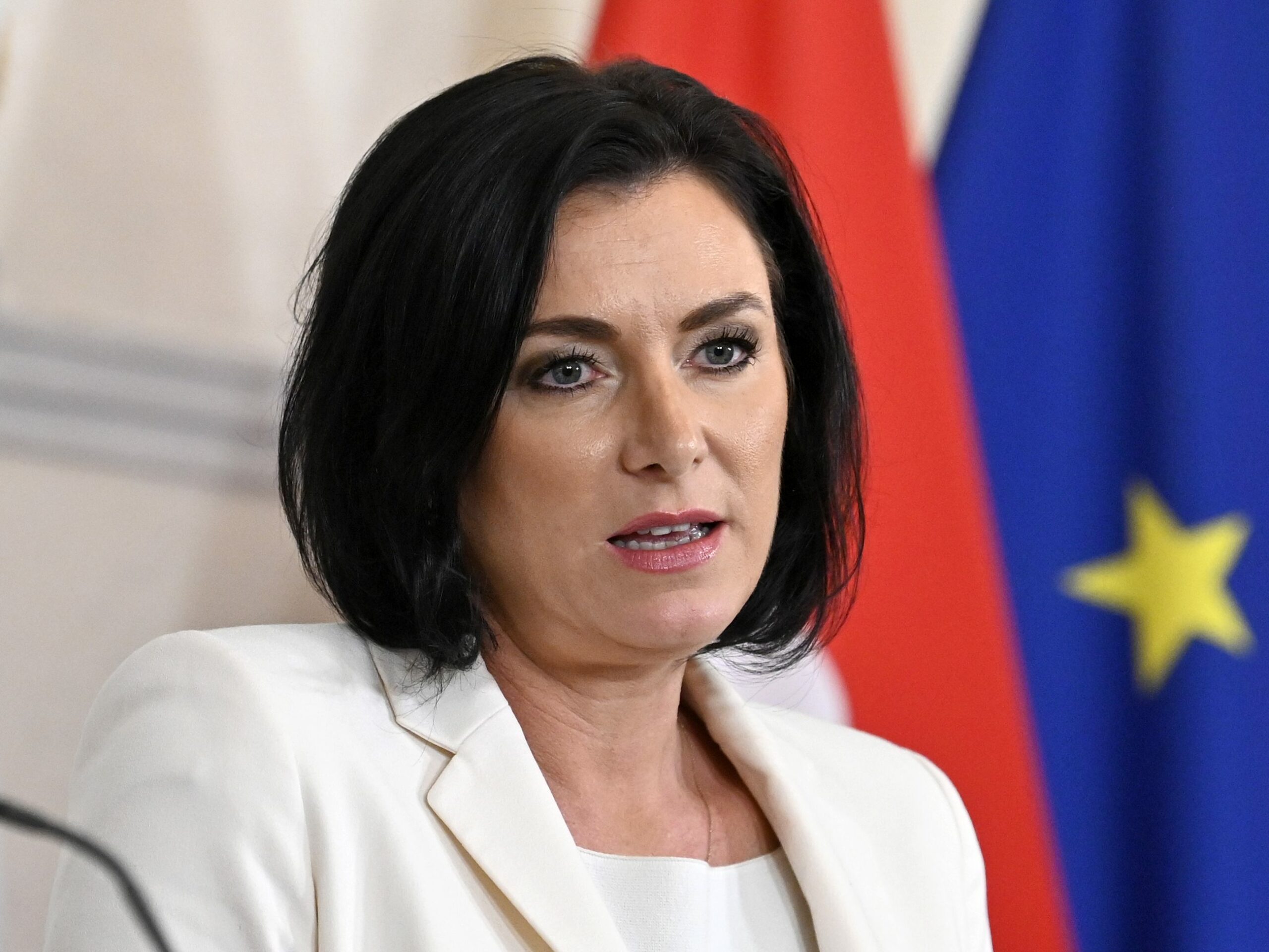 Cheltuieli mari și nejustificate la Ministerul Turismului!