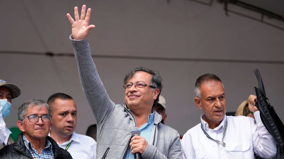 Gustavo Petro este noul președinte al Columbiei!￼￼