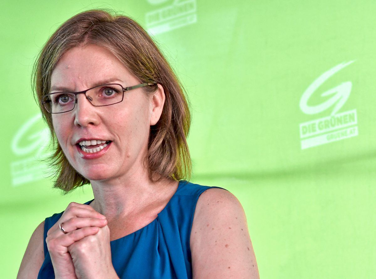 Aer condiționat pentru ministrul Mediului, Leonore Gewessler, de 143.100 euro!