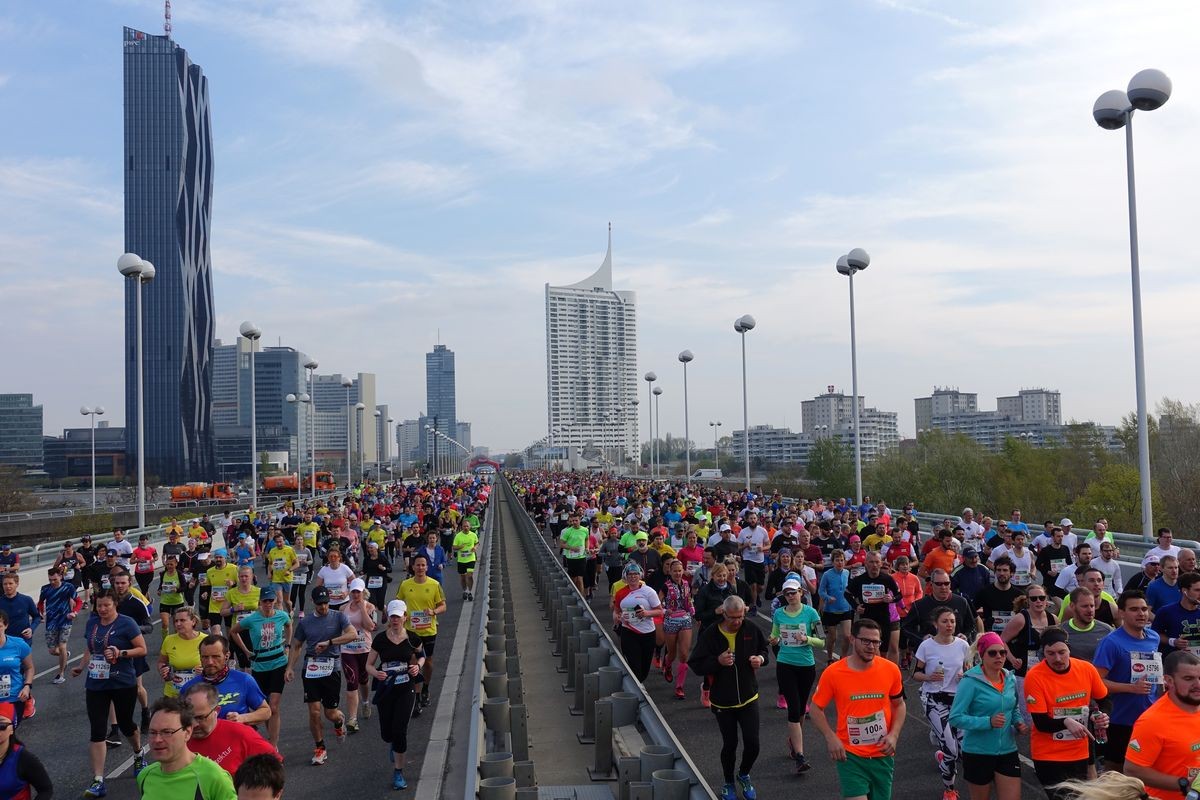 A fost anihilat un atac cu bombă la maratonul vienez, planificat de o celulă a Statului Islamic!