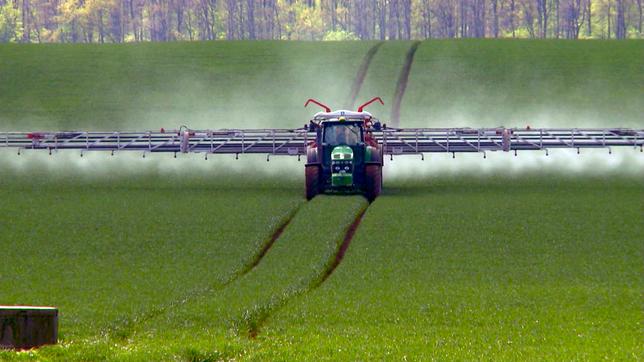 Cercetătorii austrieci au descoperit 67 de pesticide diferite în aer!
