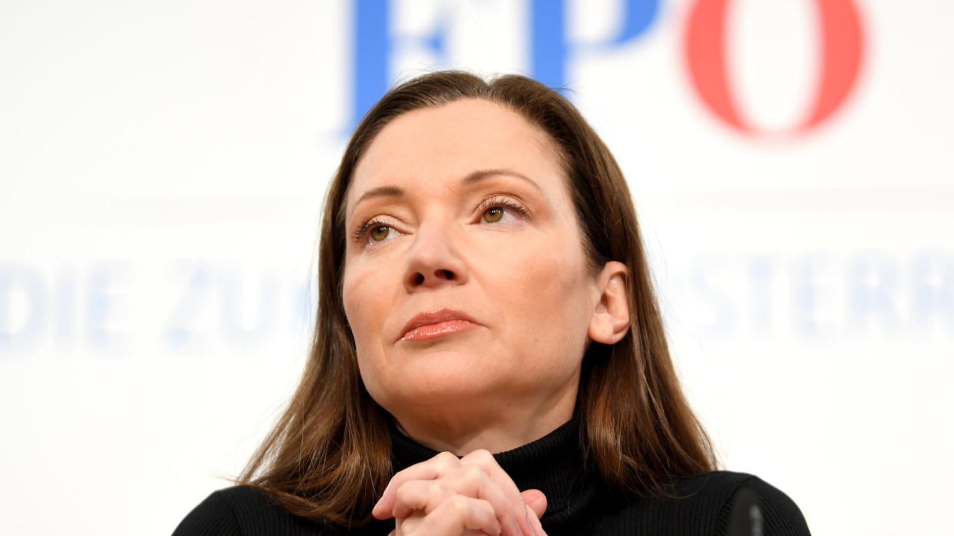 Avocata Susanne Fürst e posibila candidată a FPÖ la prezidențialele din toamnă!
