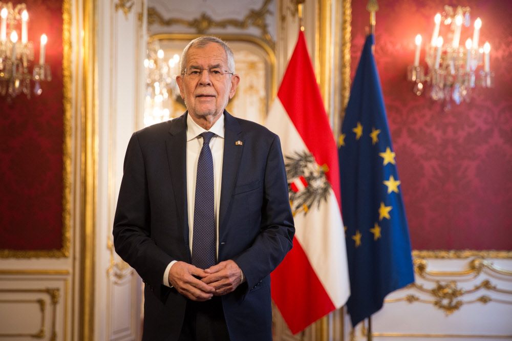 CLASA POLITICĂ DIN AUSTRIA ȘI MAJORITATEA CETĂȚENILOR NU VOR O RELAXARE A CONDIȚIILOR DE ACORDARE A CETĂȚENIEI AUSTRIECE!
