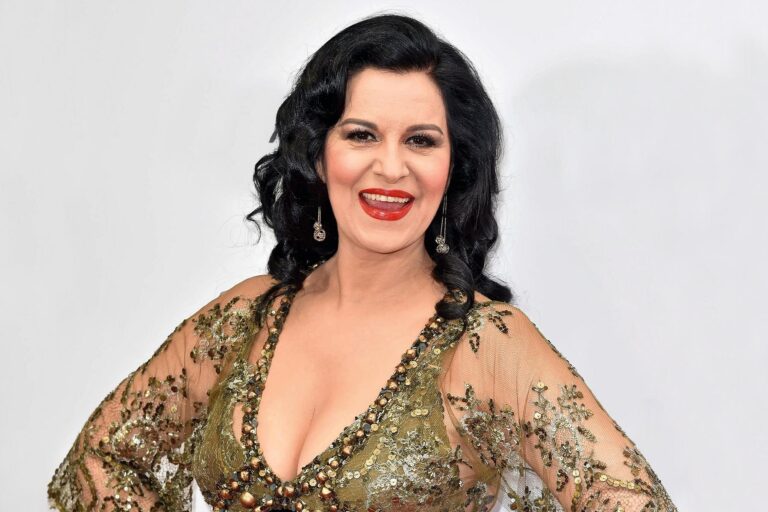 Soprana Angela Gheorghiu a semnat, în studenție, un angajament cu Securitatea. Libertatea.ro
