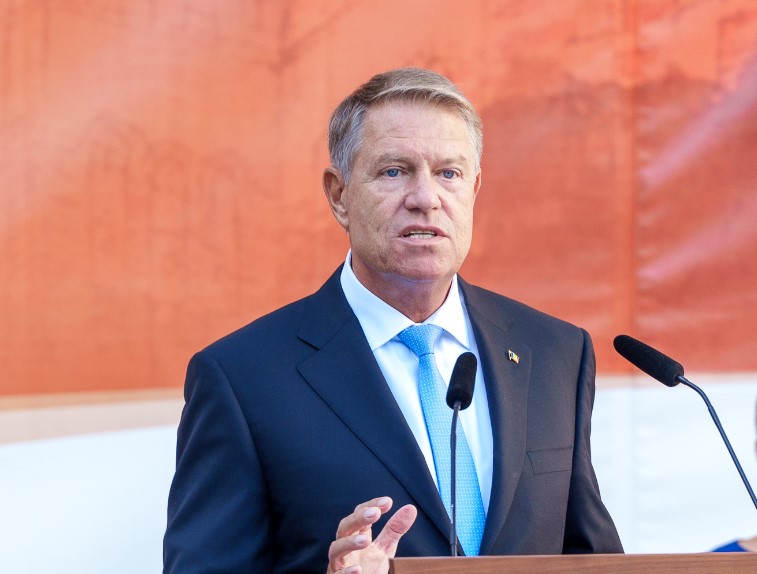 Cât au costat avioanele private închiriate de Iohannis pentru vizite externe