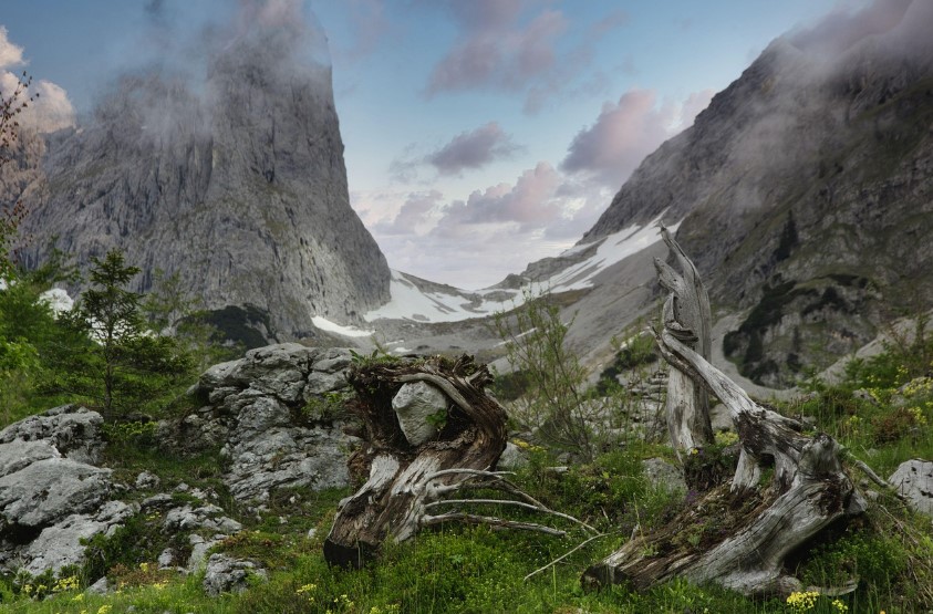 Un român a fost salvat de pe munte, în Austria, cu elicopterul